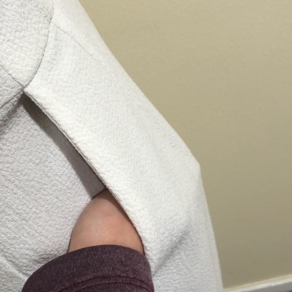 Black Halo Pravella Jumpsuit Size 10 White Ruffle One Shoulder Cropped Length - Picture 4 of 12